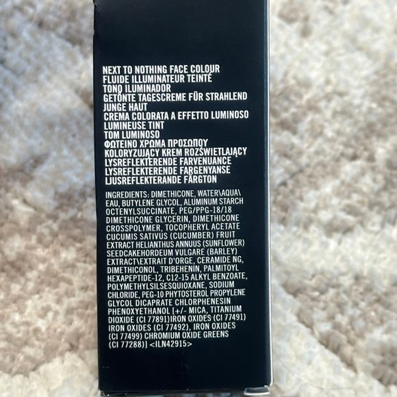 NEW - MAC Foundation "Next To Nothing" Face Colour in Dark Plus - 35 ML/1.20 OZ - Picture 9 of 10